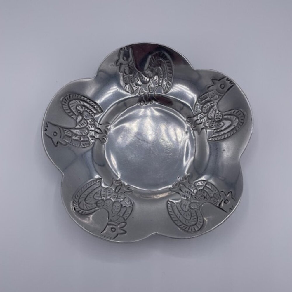 Metal decorative bowl with roosters Made in India Great Condition